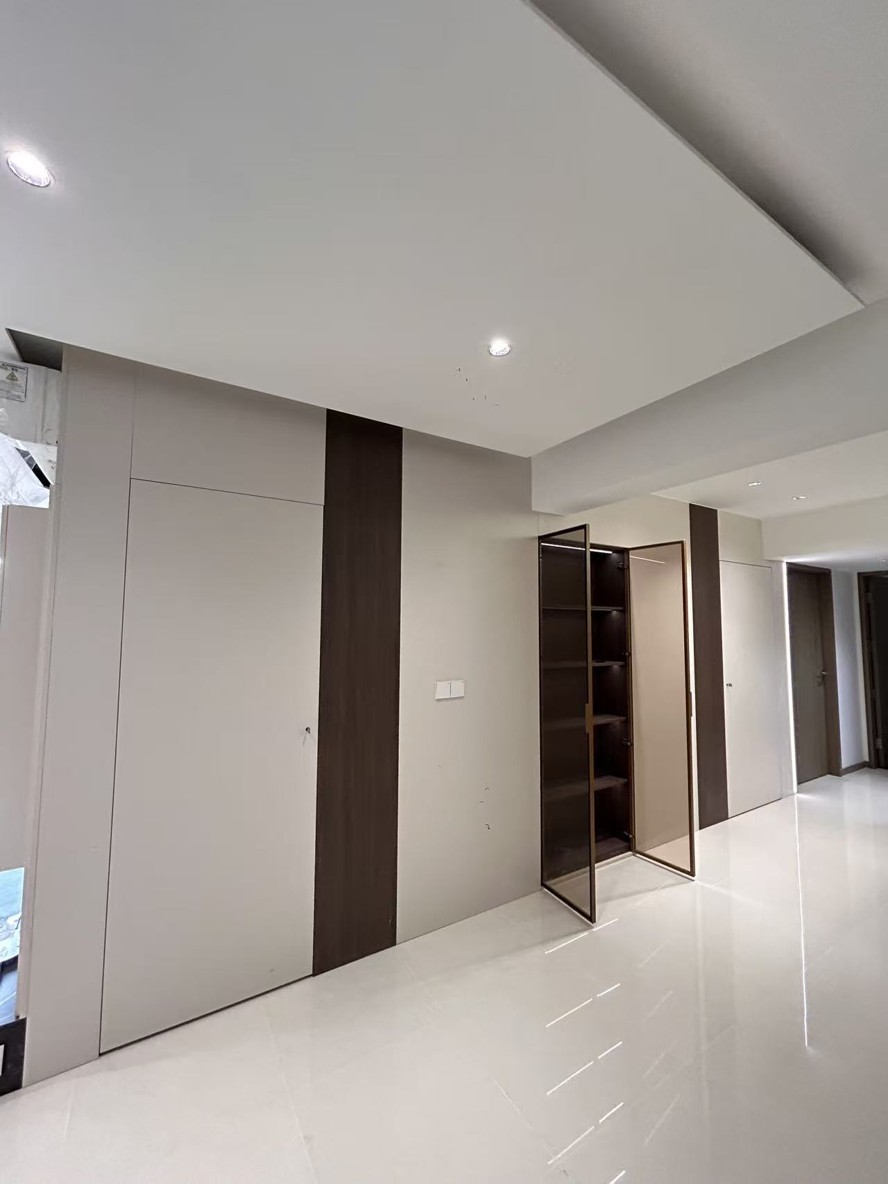 Smart Hybrid Renovation Model